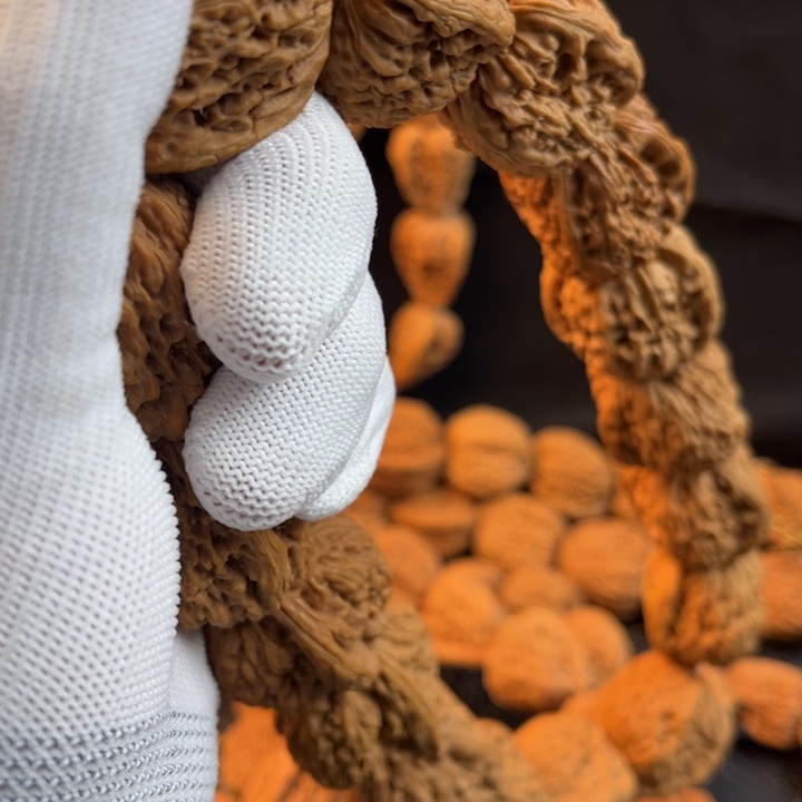 回***看把件文玩核桃南疆石手把件