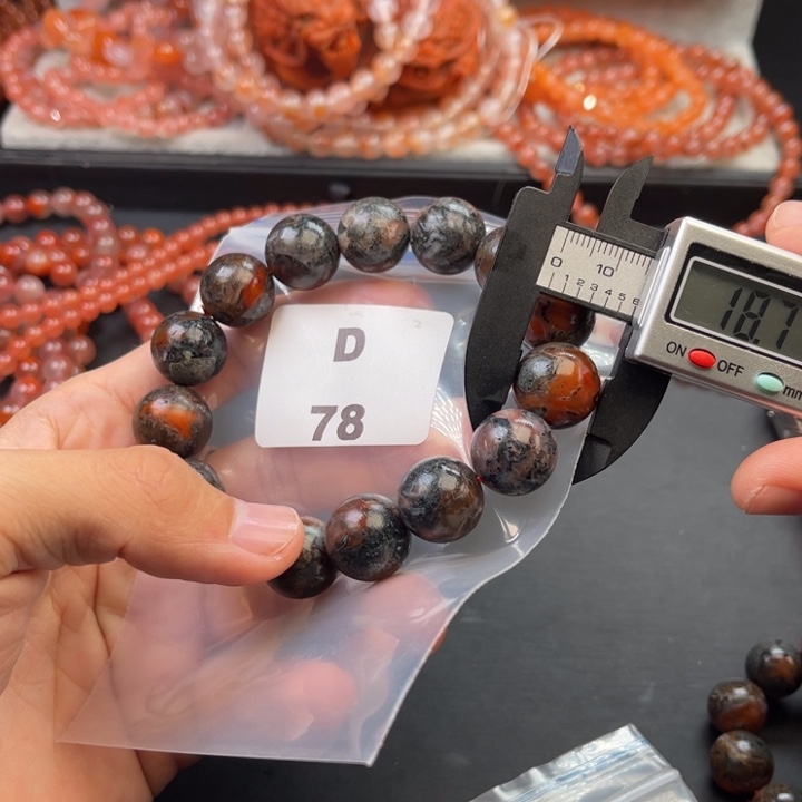 南红玛瑙未镶嵌多样性发货默认微瑕称重15mm