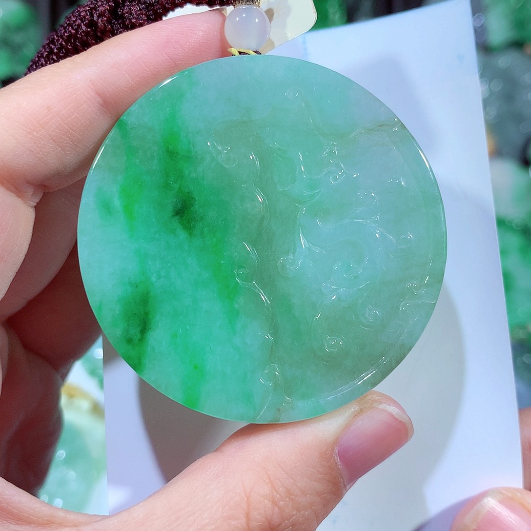 翡翠吊坠(不含链)未镶嵌