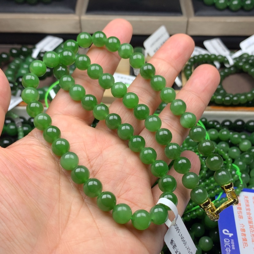 【闪购商品】颈饰未镶嵌和田玉（碧玉）闲***然8m m