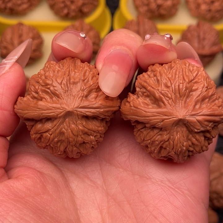 文玩核桃把件38➕精品老树原桩磨盘