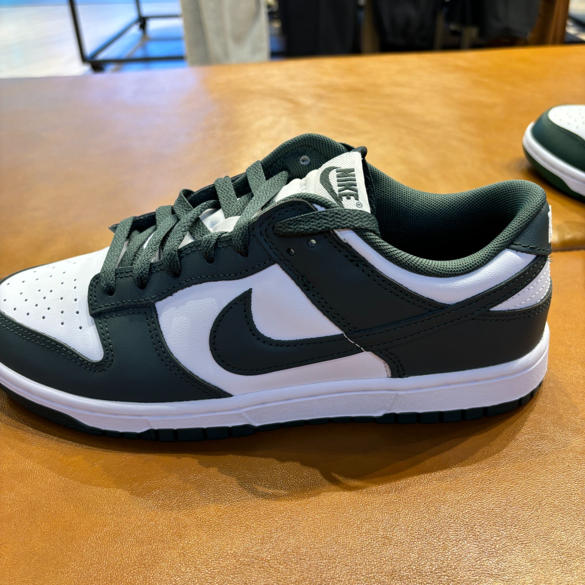 耐克NIKE男子NIKE DUNK LOW RETRO板鞋/复刻鞋 DV0833111