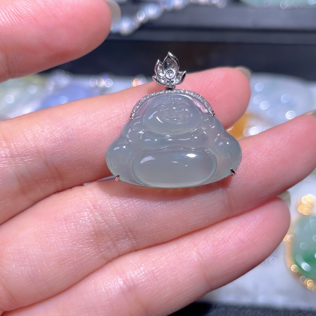 颈饰18K金镶嵌翡翠翡翠
