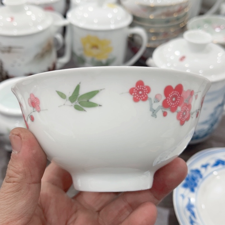 壶用****6釉下五彩的瓷器和瓷器