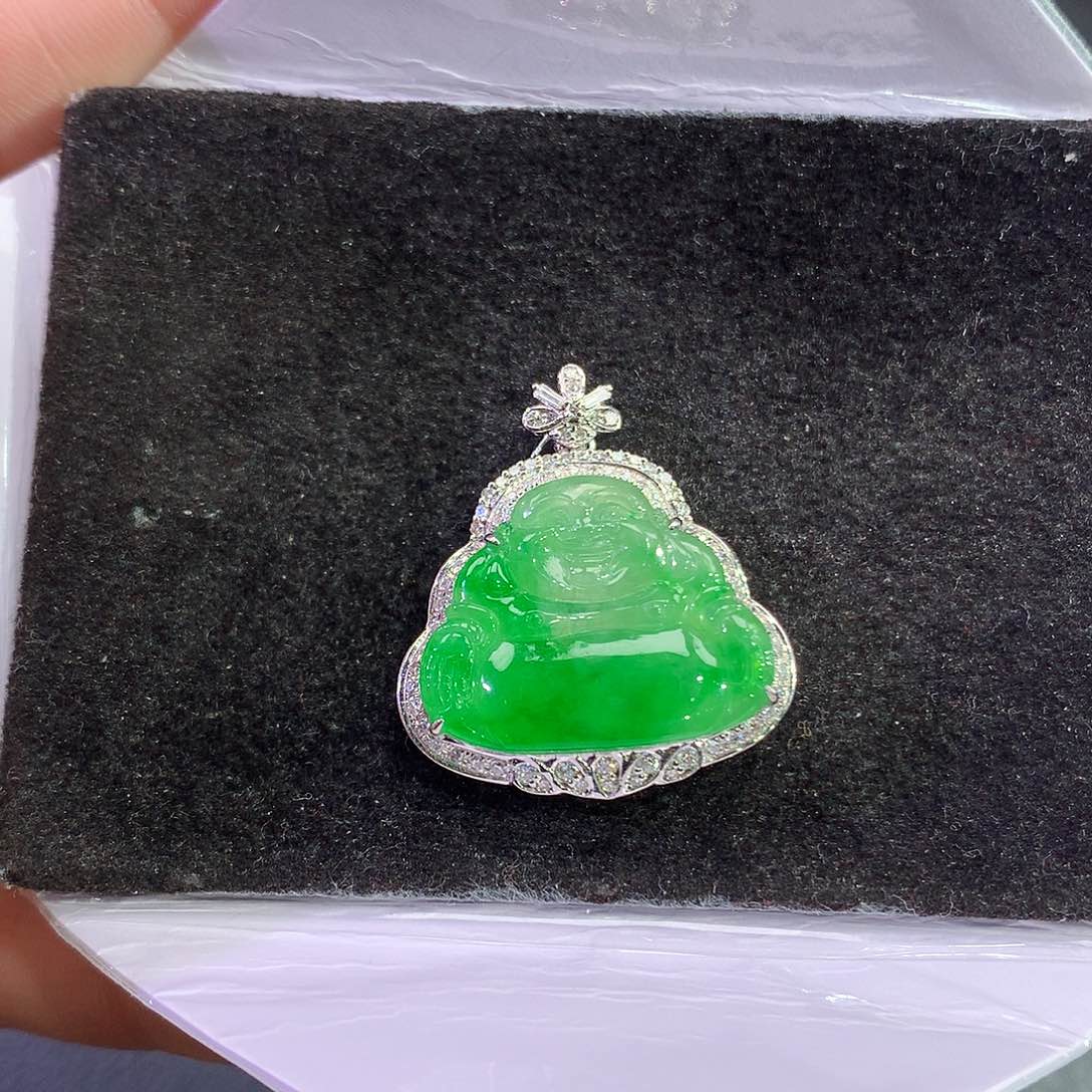 翡翠吊坠(赠链)18K金镶嵌