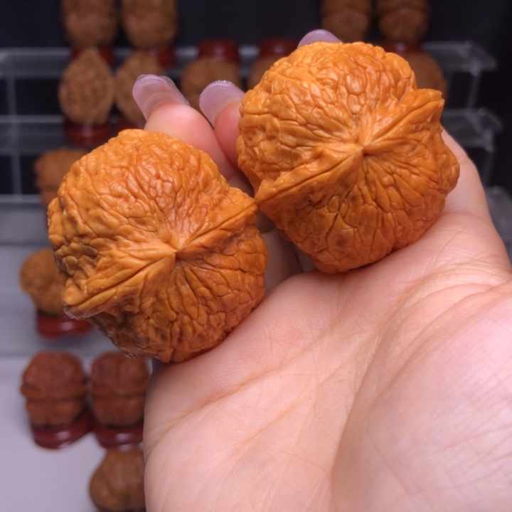 1***6文玩核桃把件333金丝绣球