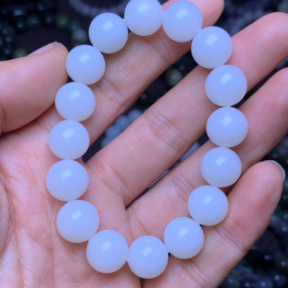 和田玉未镶嵌手串