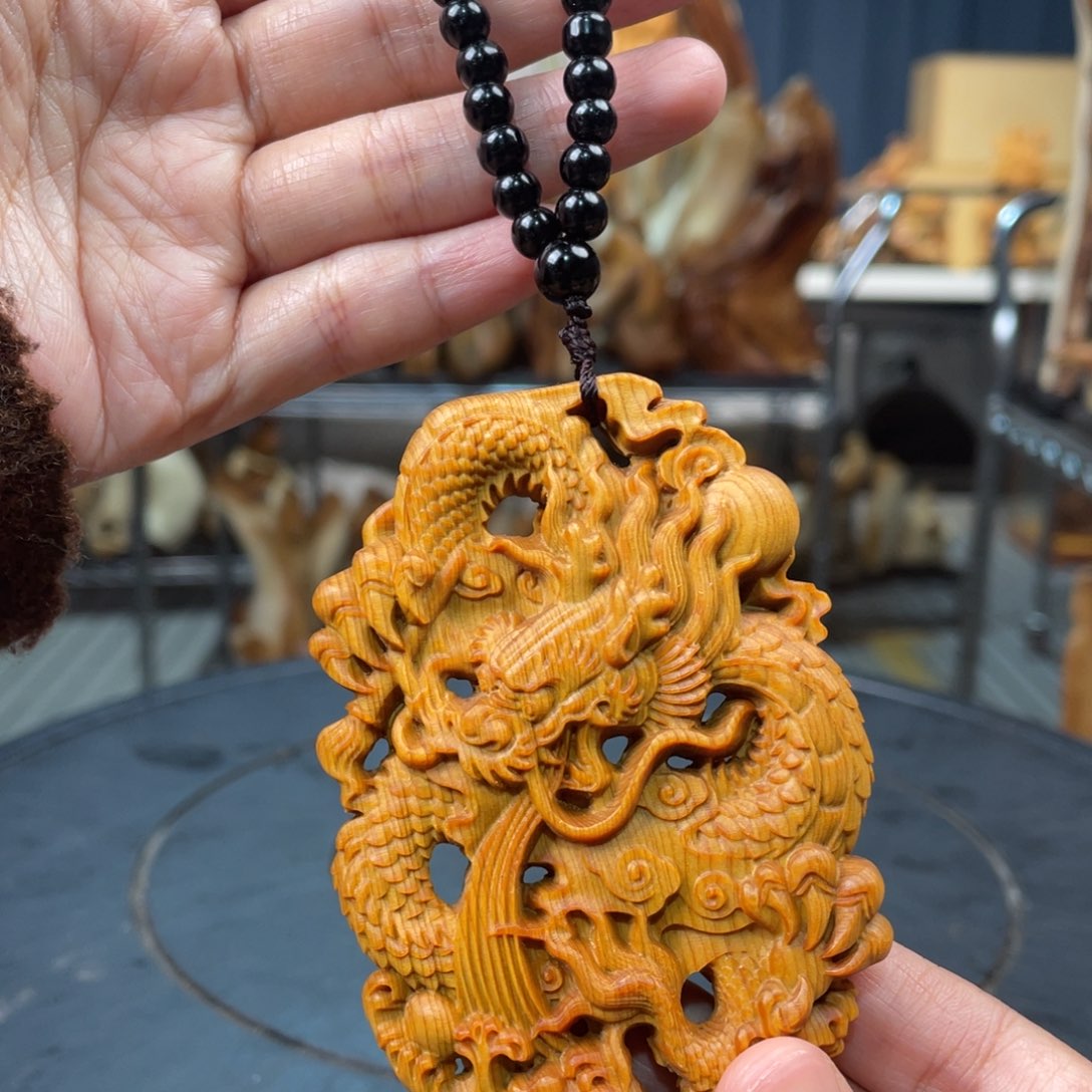 柏木（崖柏）手把件龙牌