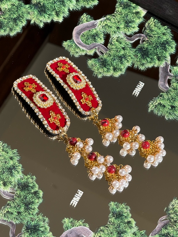 呼思乐民族风/红色新年配饰（鞭炮一响黄金万两）