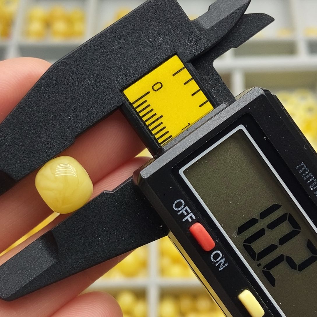 蜜蜡珠宝奇石未镶嵌2311