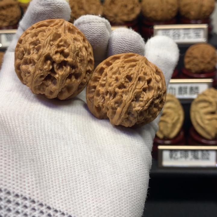 文玩核桃把件苹果园39