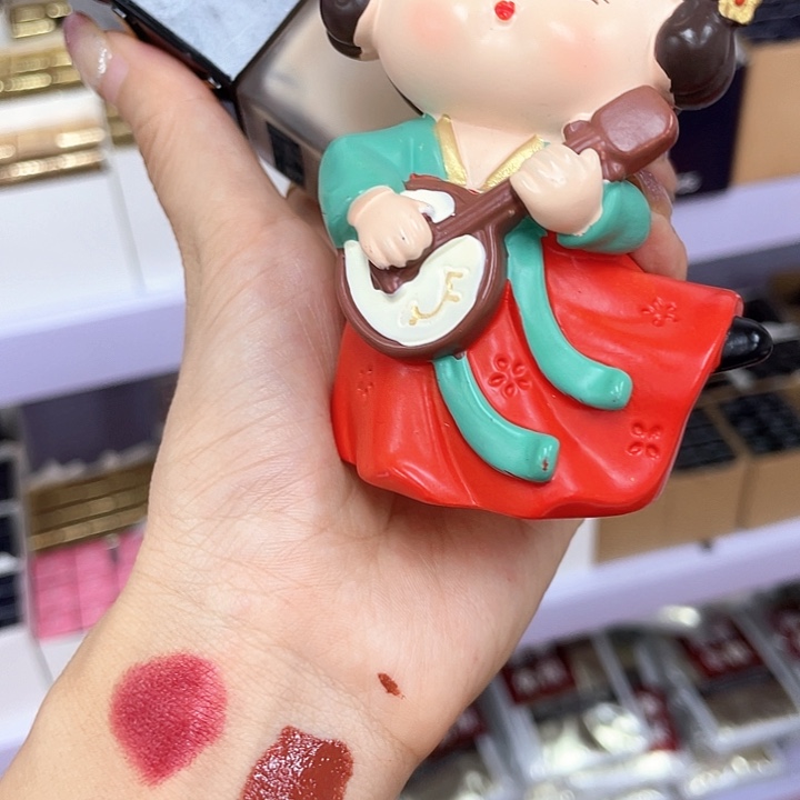 瓷片杨树林恒久陶瓷娃娃