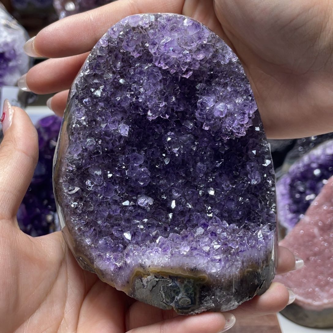 紫晶大型摆件（非配饰）未镶嵌