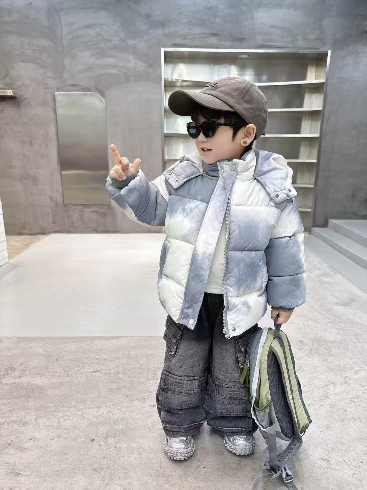 2号  散码秋冬季男女童休闲时尚百搭外套 现货  