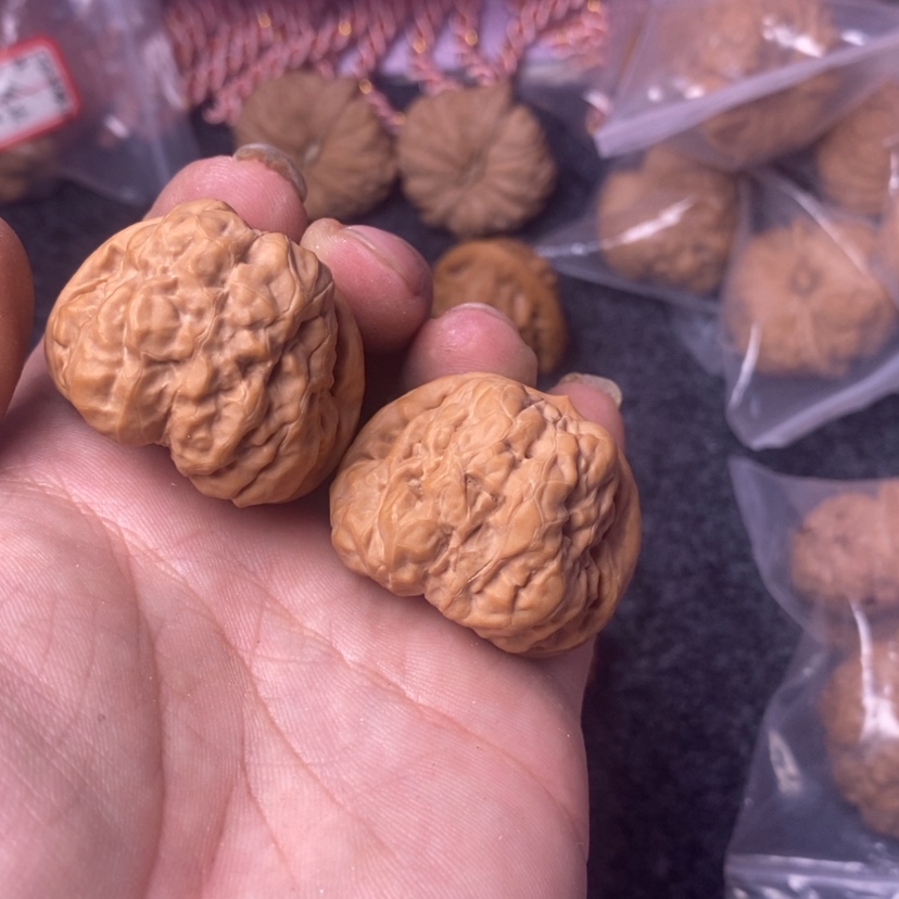 【闪购商品】文玩核桃吊坠38蛤蟆头