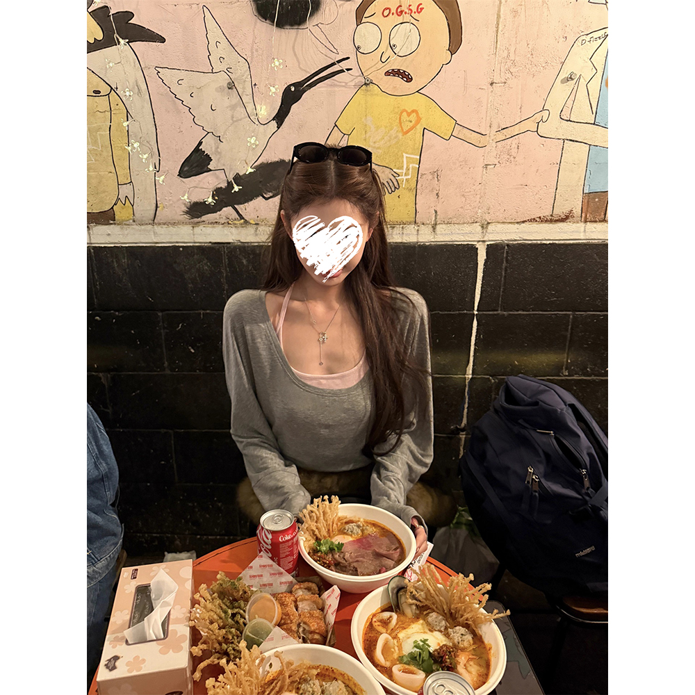秋季百搭醋酸长袖T恤女+挂脖背心内搭上衣2件套装 60611