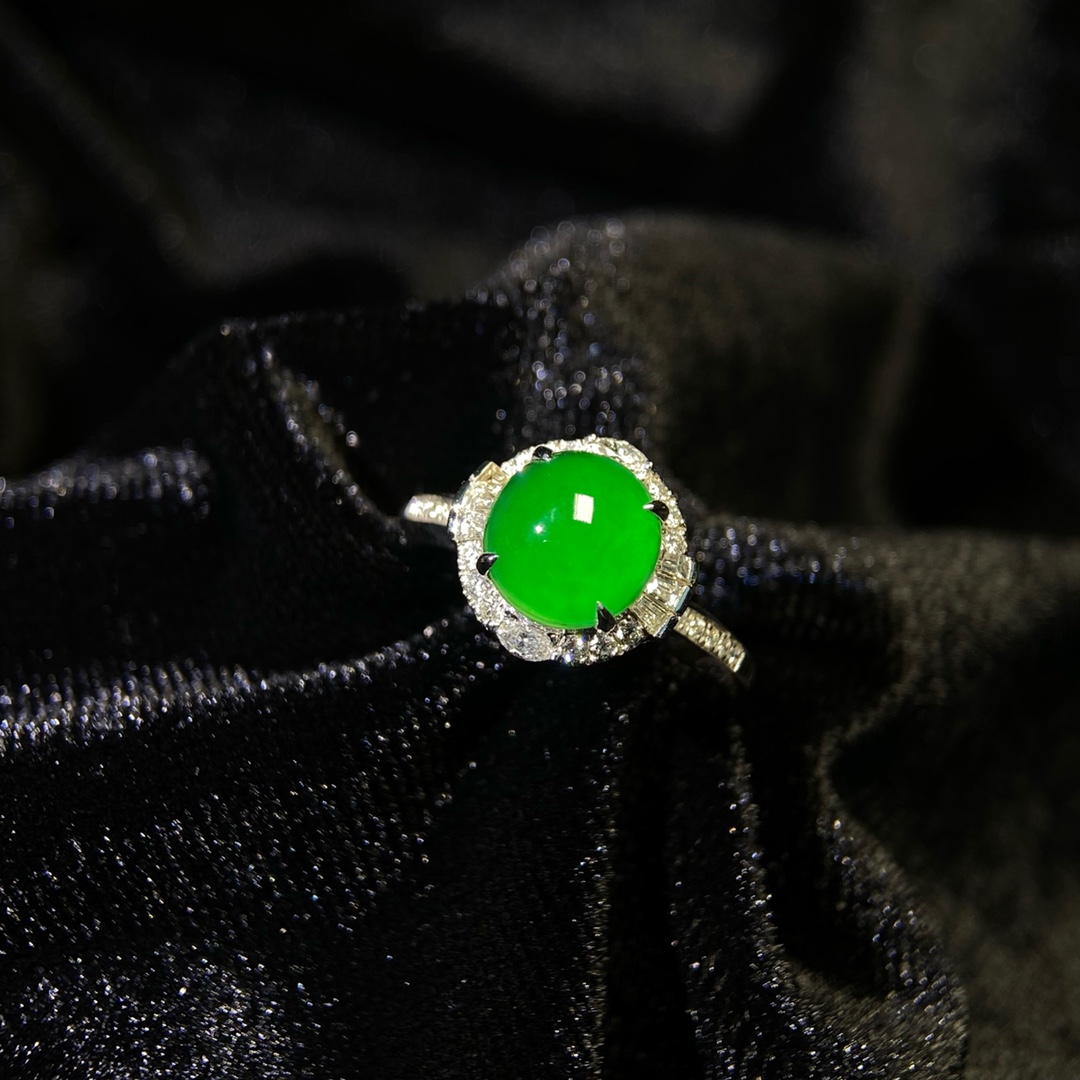天然A货翡翠高冰种正阳绿18K真金真钻镶嵌蛋面戒指C3052213