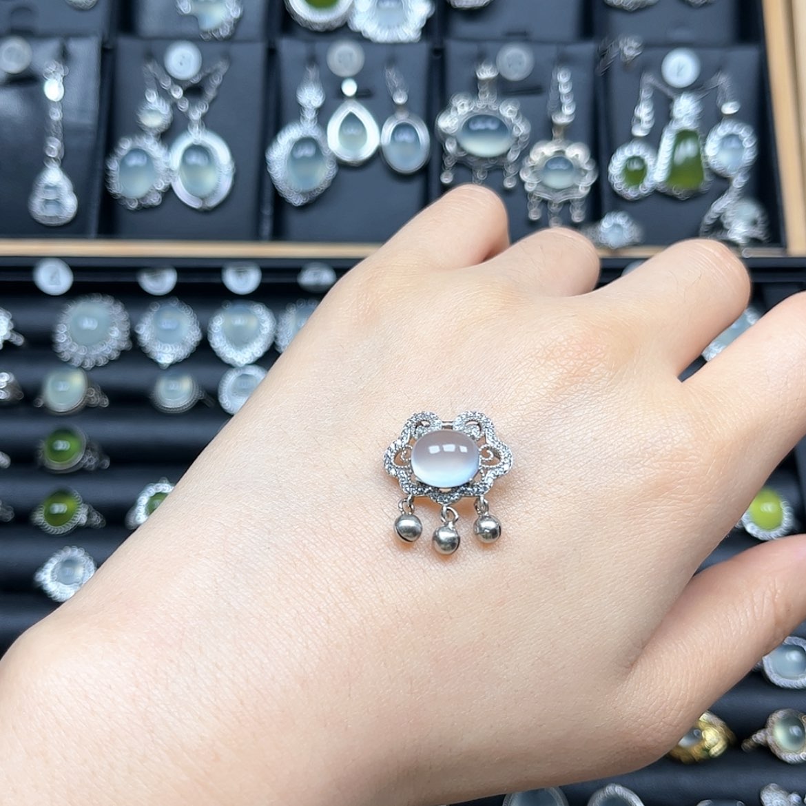 【闪购商品】岫玉吊坠(不含链)银S925镶嵌破*头