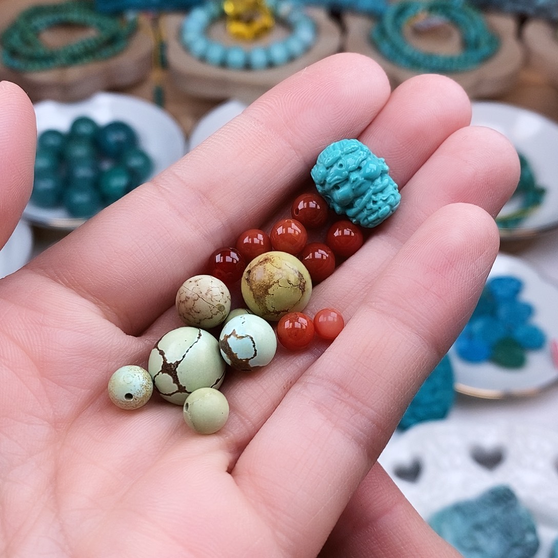 南红玛瑙未镶嵌珠宝奇石