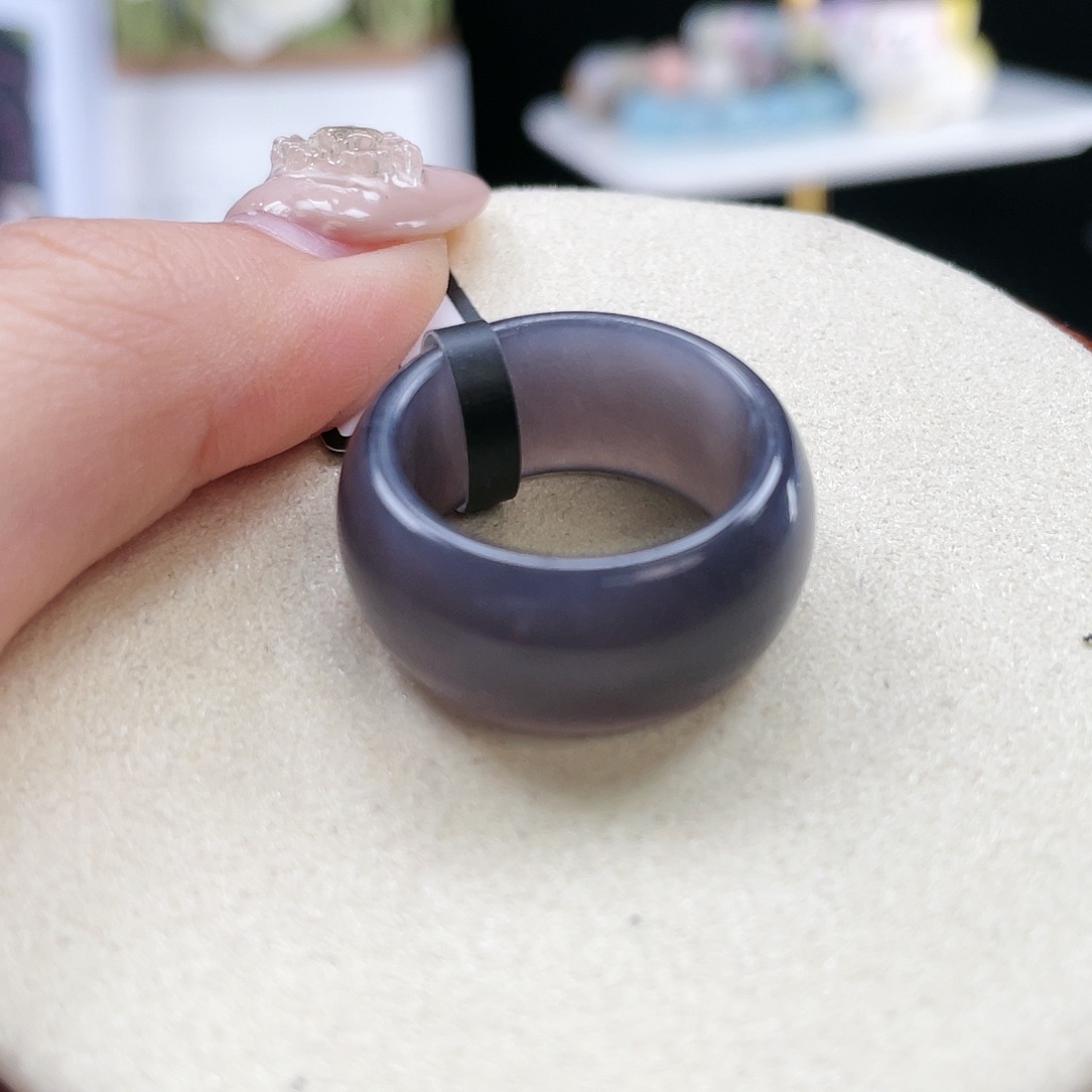 和田玉未镶嵌戒指P23烟紫轮胎17.6不退换