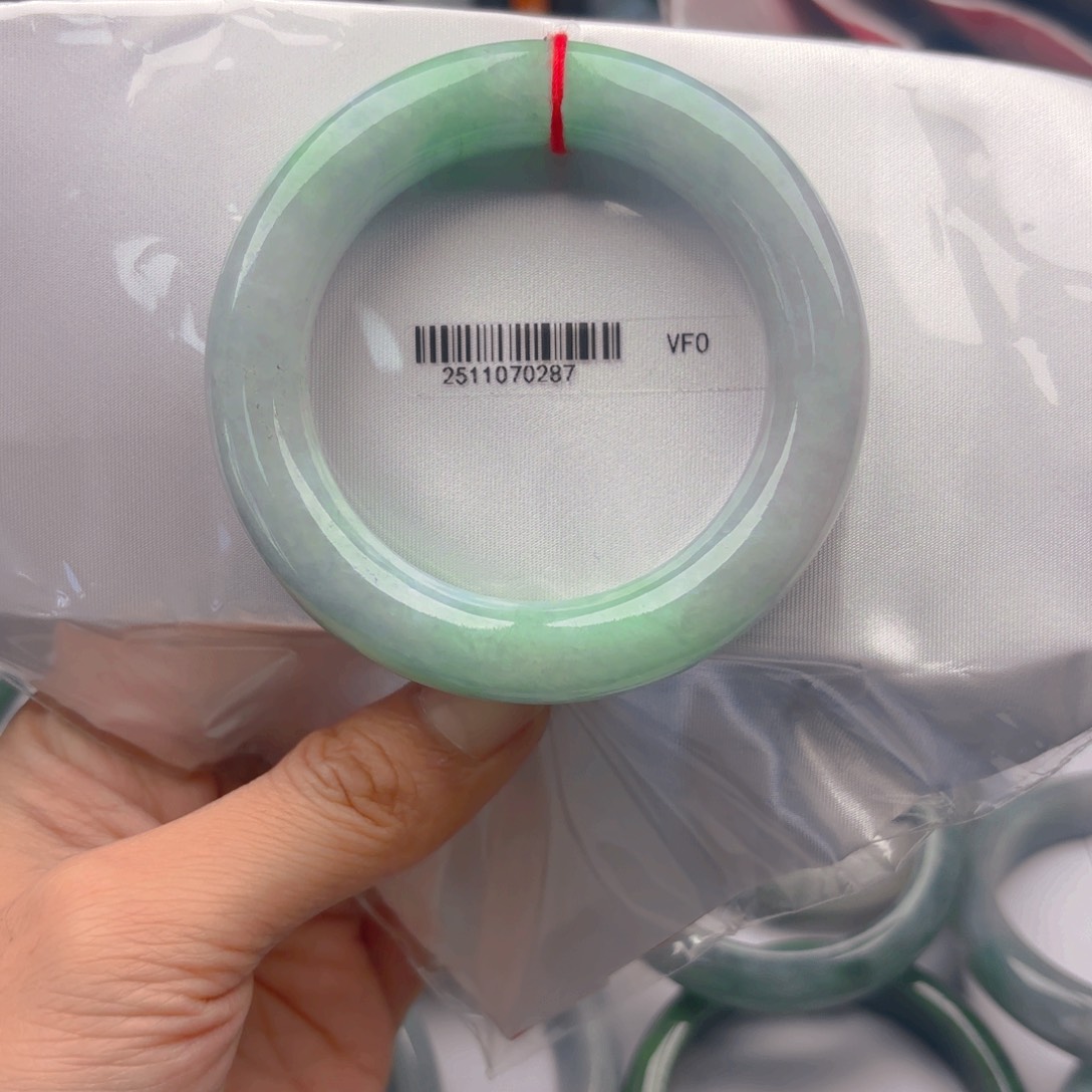 翡翠未镶嵌手镯5455x3. 37