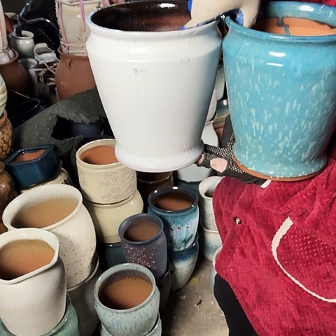 口18高23瑕疵盆子。