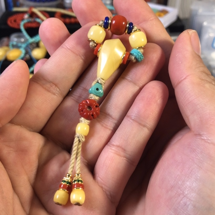 蜜蜡珠宝奇石未镶嵌