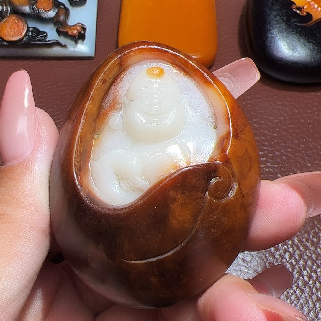 二***勒和田玉未镶嵌颈饰