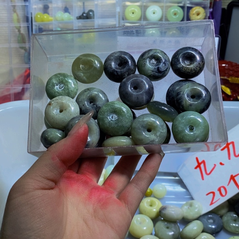 【闪购商品】蛇纹石玉其他未镶嵌185