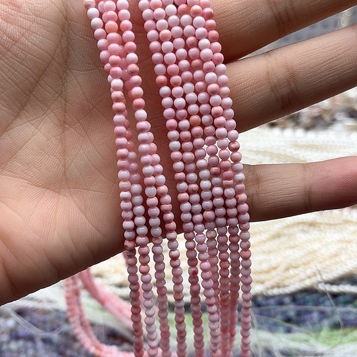 未镶嵌玛瑙/玉髓珠宝半成品一条3mm左右粉贝贝