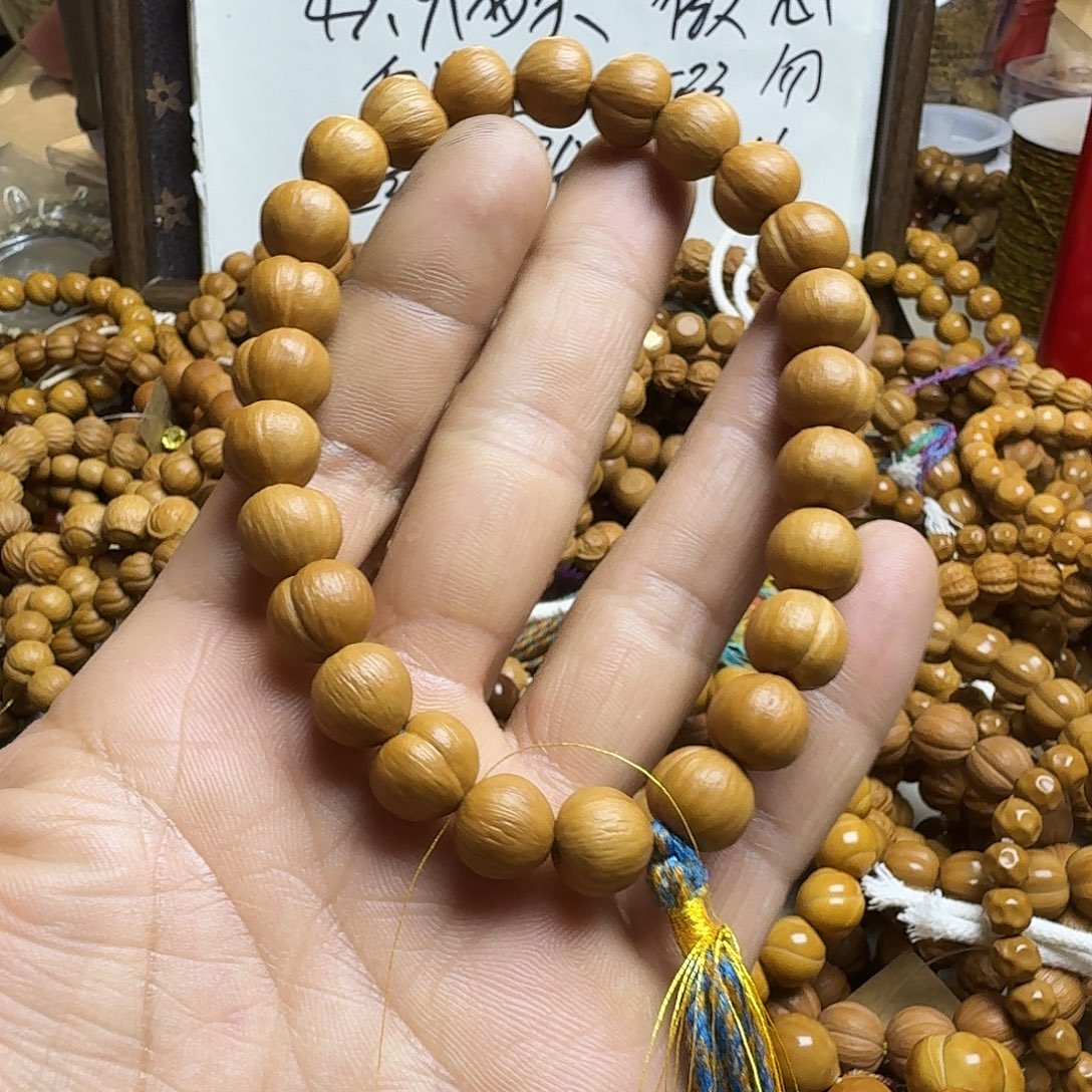 只***山猴头核桃手串屁桃