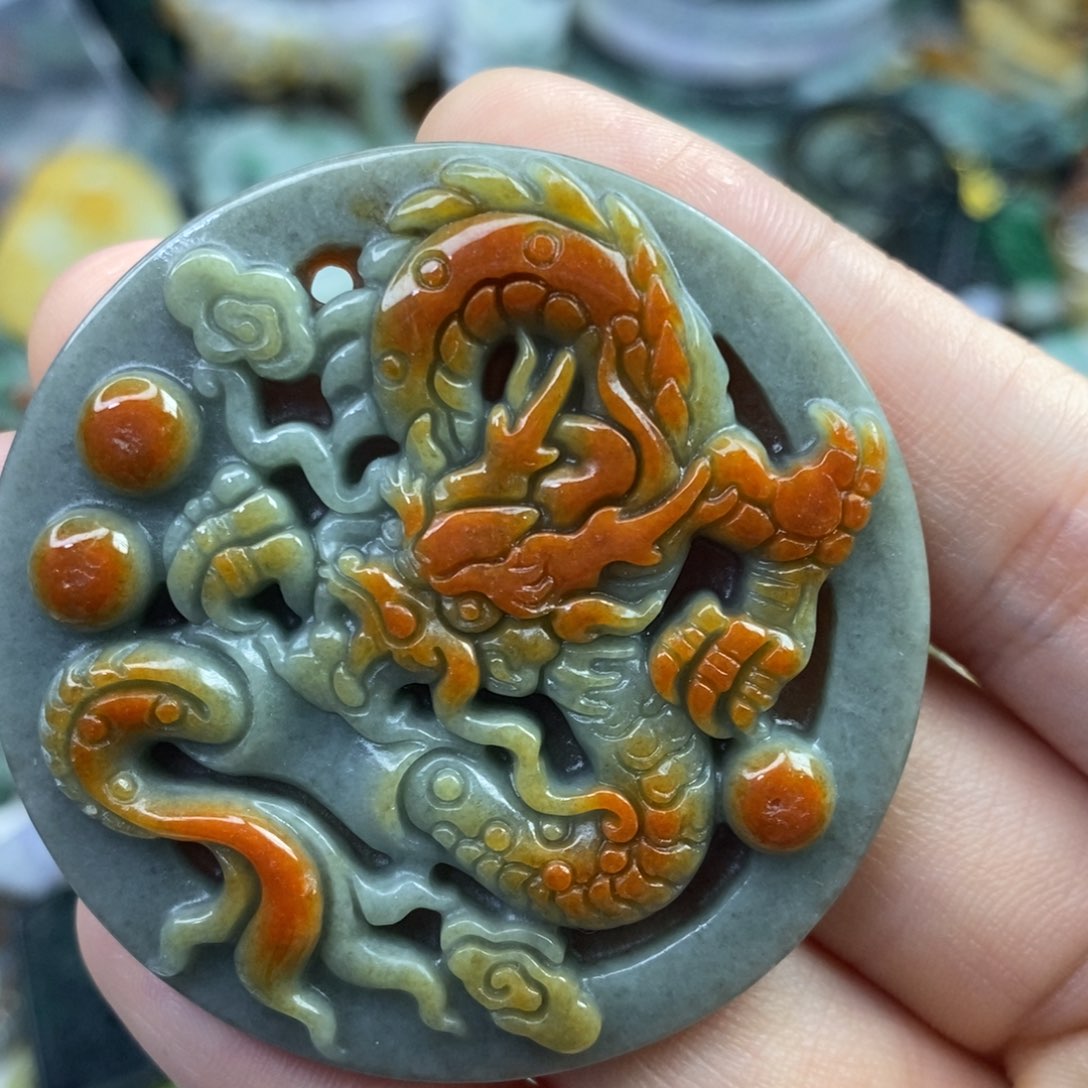 翡翠未镶嵌颈饰吊坠