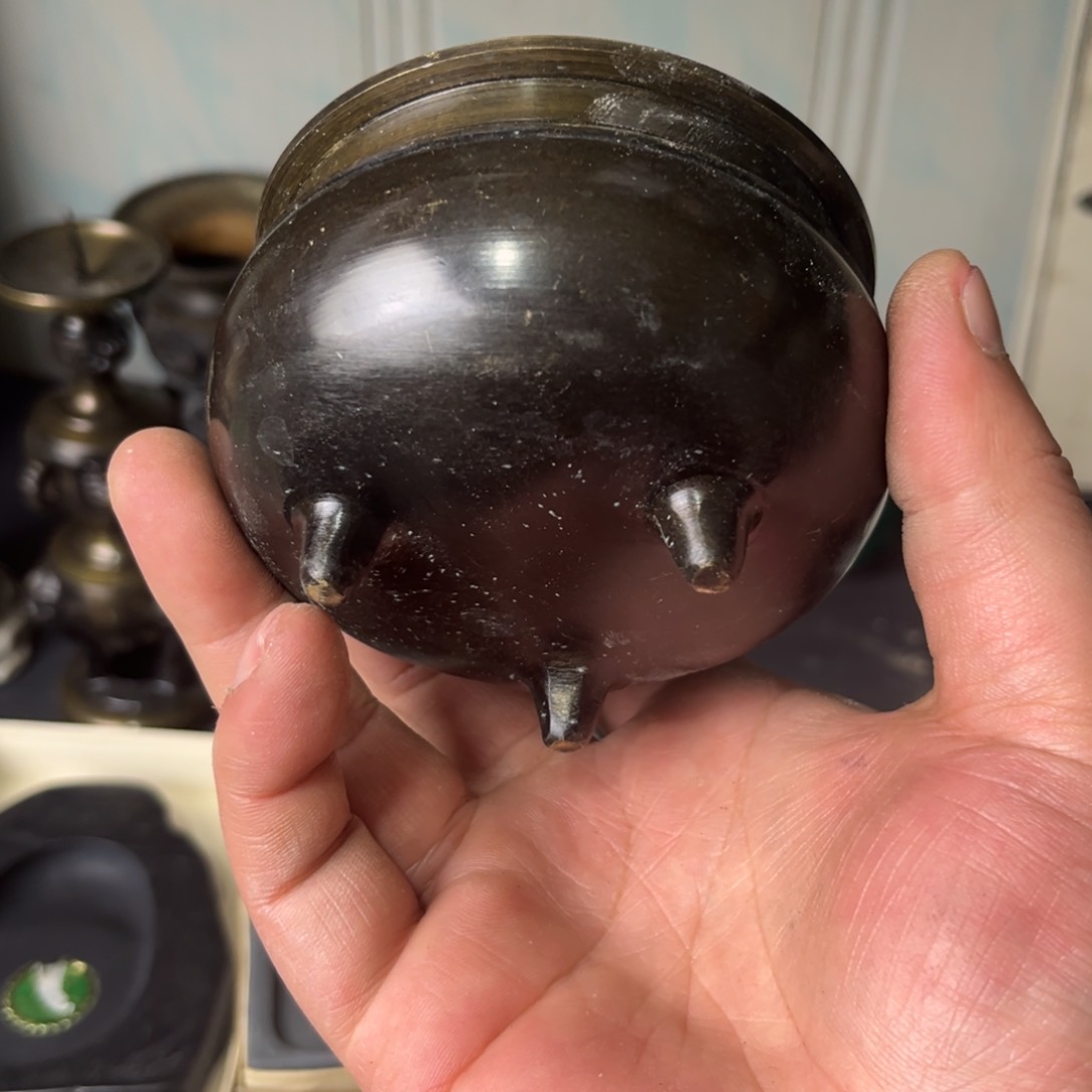 辉哥海外精选满30包邮半****殤