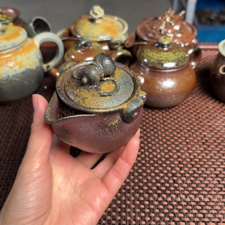 紫砂茶杯养彩宝瓶140 C