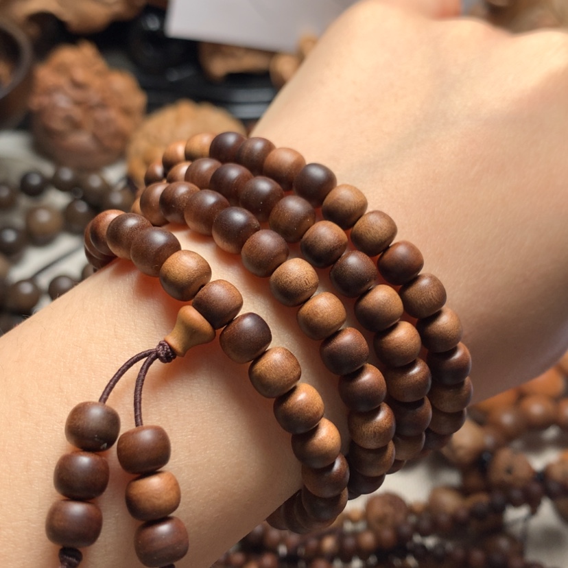 【闪购商品】檀香木手串/手链玻*心檀香手串6*7/108