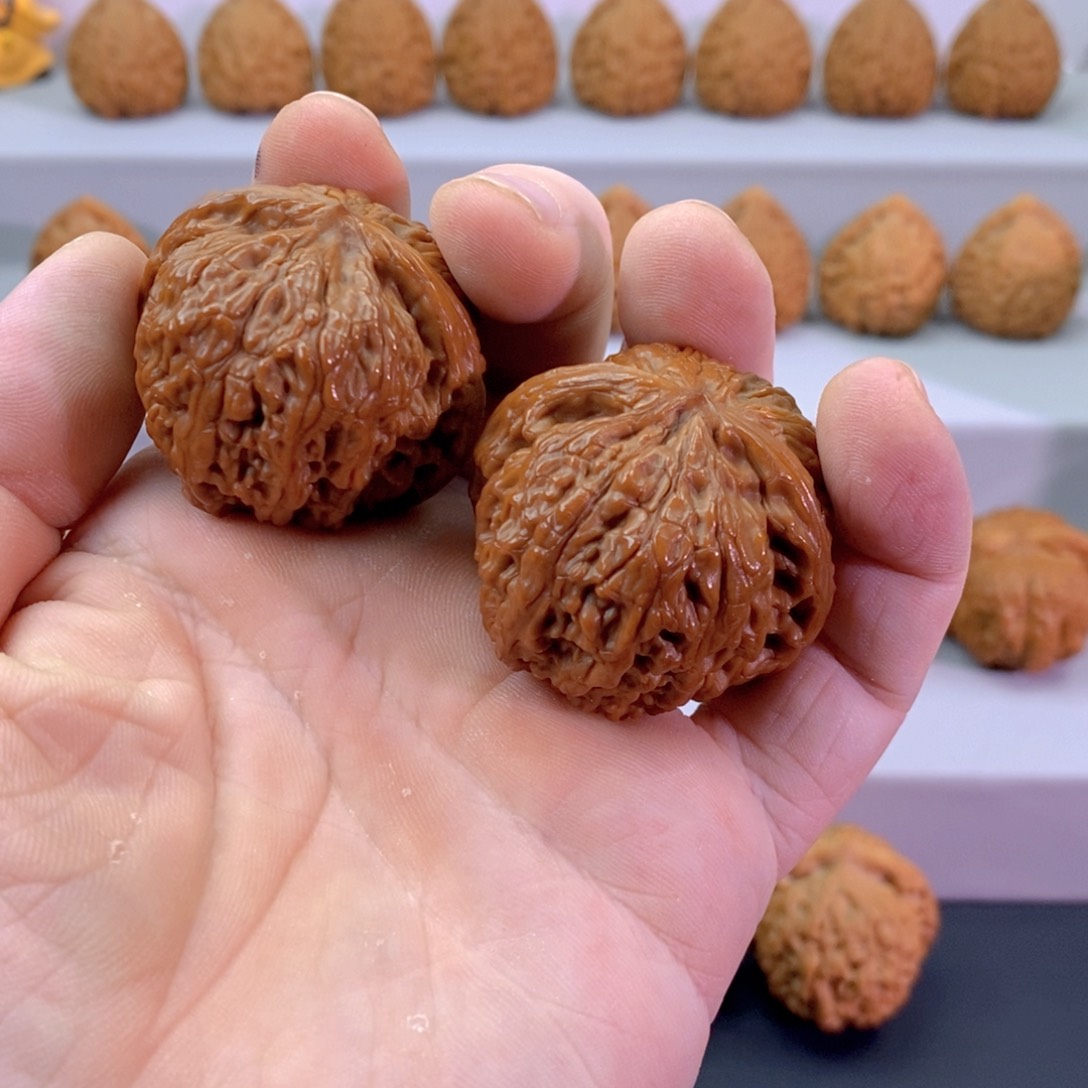 文玩核桃把件40皇家正圆