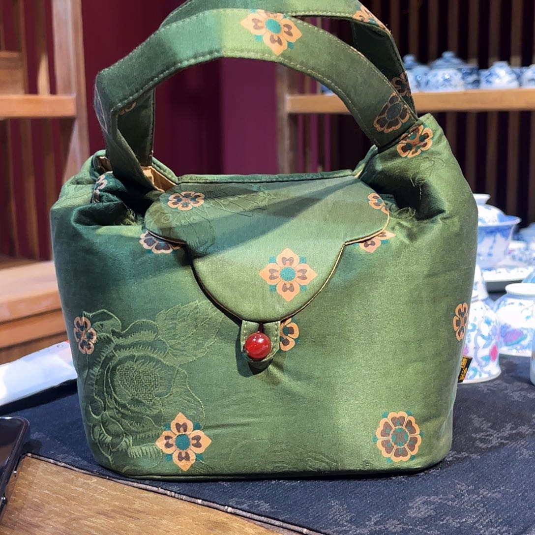 福利包包。。。。。。。。。