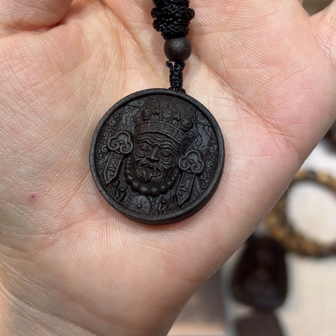 沉香沉香木制品扎基