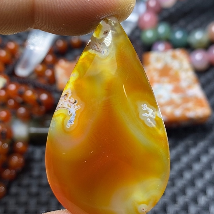 玛瑙/玉髓颈饰未镶嵌