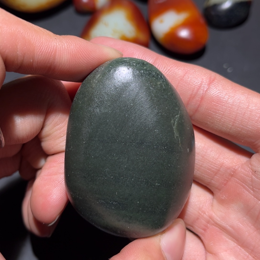 和田玉未镶嵌珠宝奇石