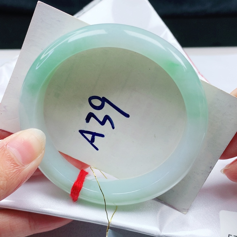 【闪购商品】翡翠手镯未镶嵌57.4圈