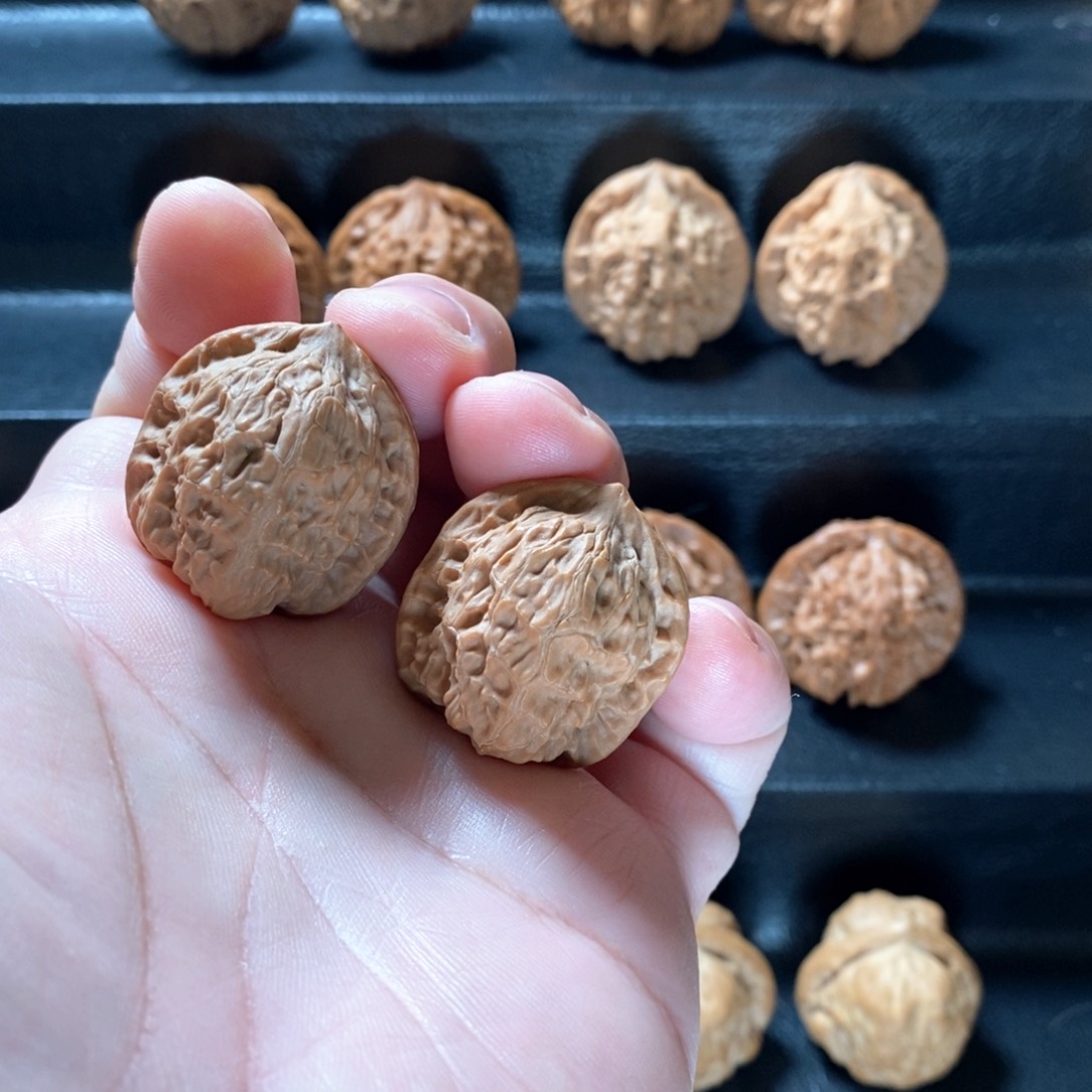 桃核把件野生原树无名鸡心29