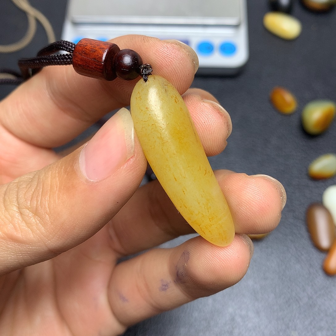 和田玉未镶嵌挂件