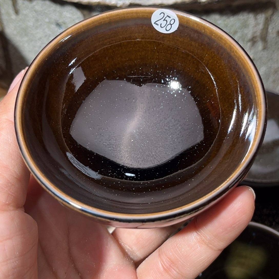 茶盏义兴龙窑坚持真柴烧