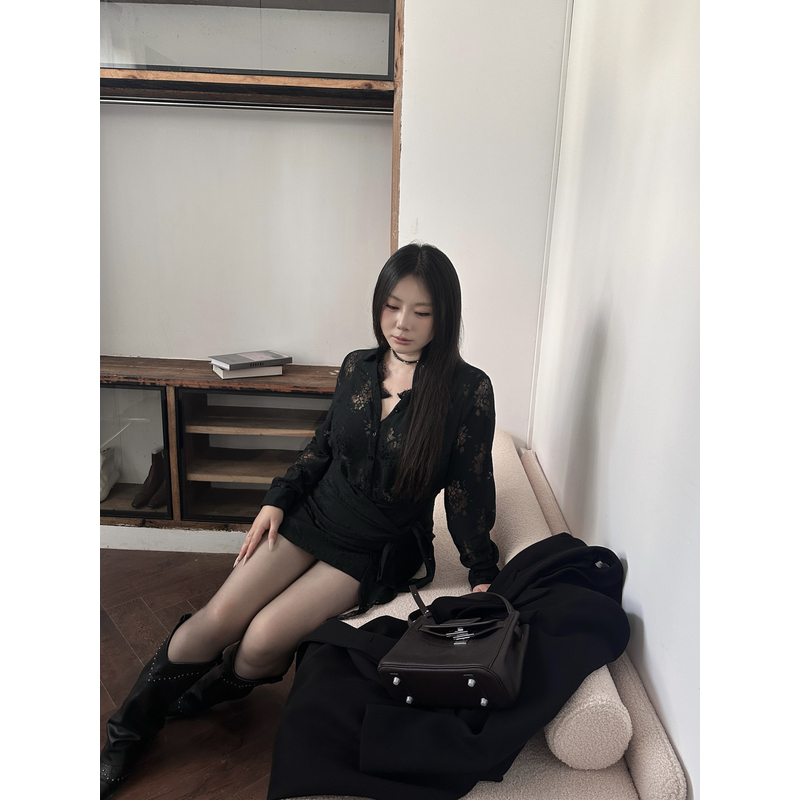 【大小姐】“黑色情书”高腰V领蕾丝镂空长袖辣妹连衣裙