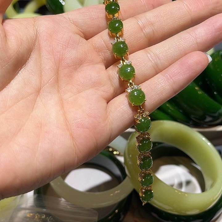 未镶嵌手镯和田玉