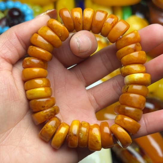 琥珀手串未镶嵌蜜蜡