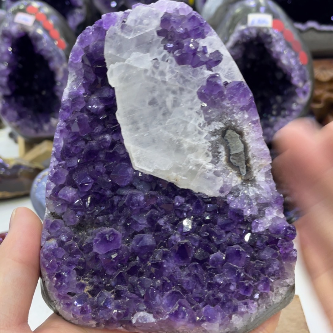 未镶嵌水晶珠宝半成品