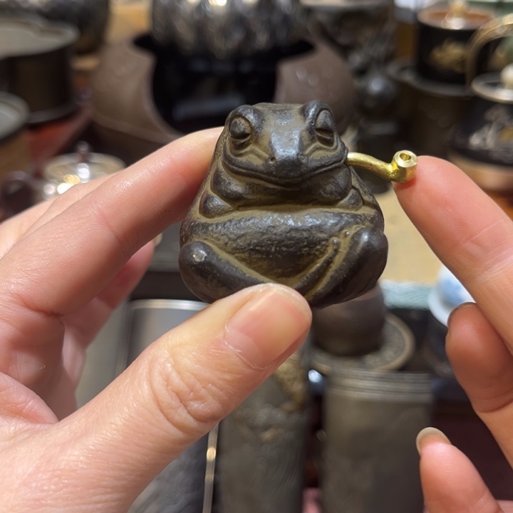 黄***地铁中古工艺品摆件