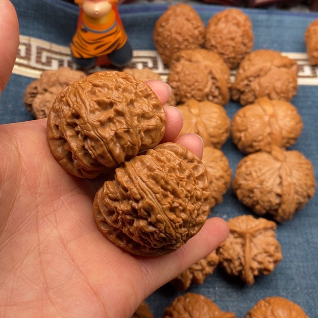 文玩核桃把件-***?42.8闷白